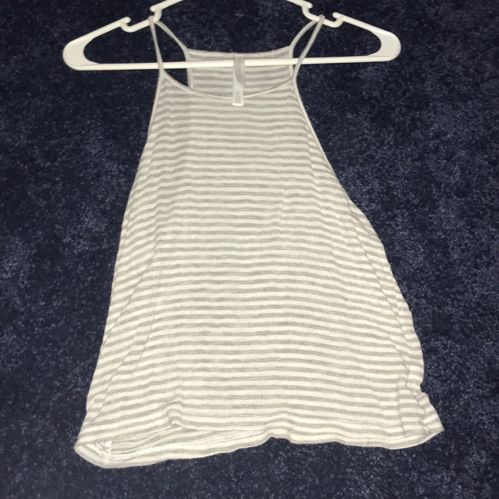 Lightweight tank top